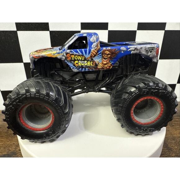 Monster Jam Truck Stone Crusher Monster Truck Scale 1:64 Spin Master Diecast Toy - Picture 1 of 9